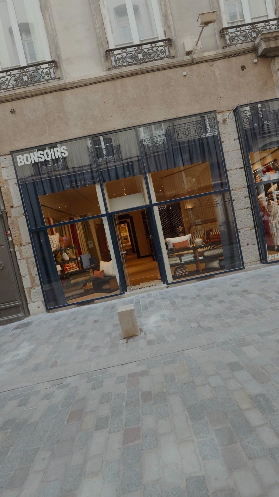 thumbnail-bonsoirs-lyon-no-copy-0