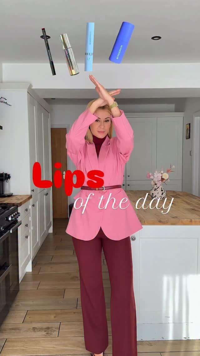 thumbnail-lips-of-the-day-hook-0