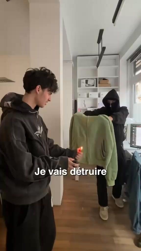 thumbnail-fc8b8749-e32b-41f8-b07b-60428937cf77-0