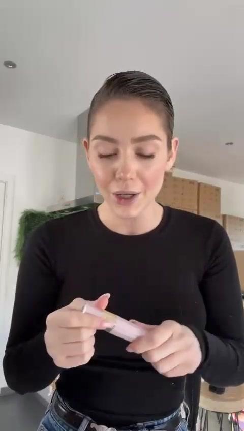 thumbnail-glossier-test-ugc-0