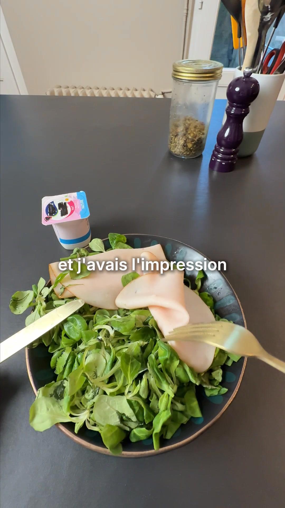 thumbnail-maju-ugc-stop-scroll-0